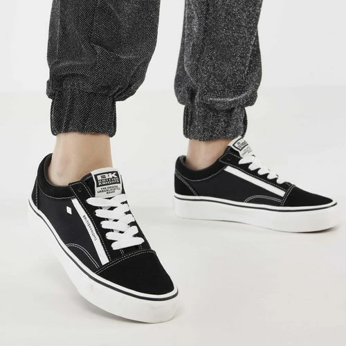 British Knights MACK PLATFORM FEMMES BASKETS BASSE Couleur Noir 4 British Knights MACK PLATFORM FEMMES BASKETS BASSE Couleur Noir – Image 2